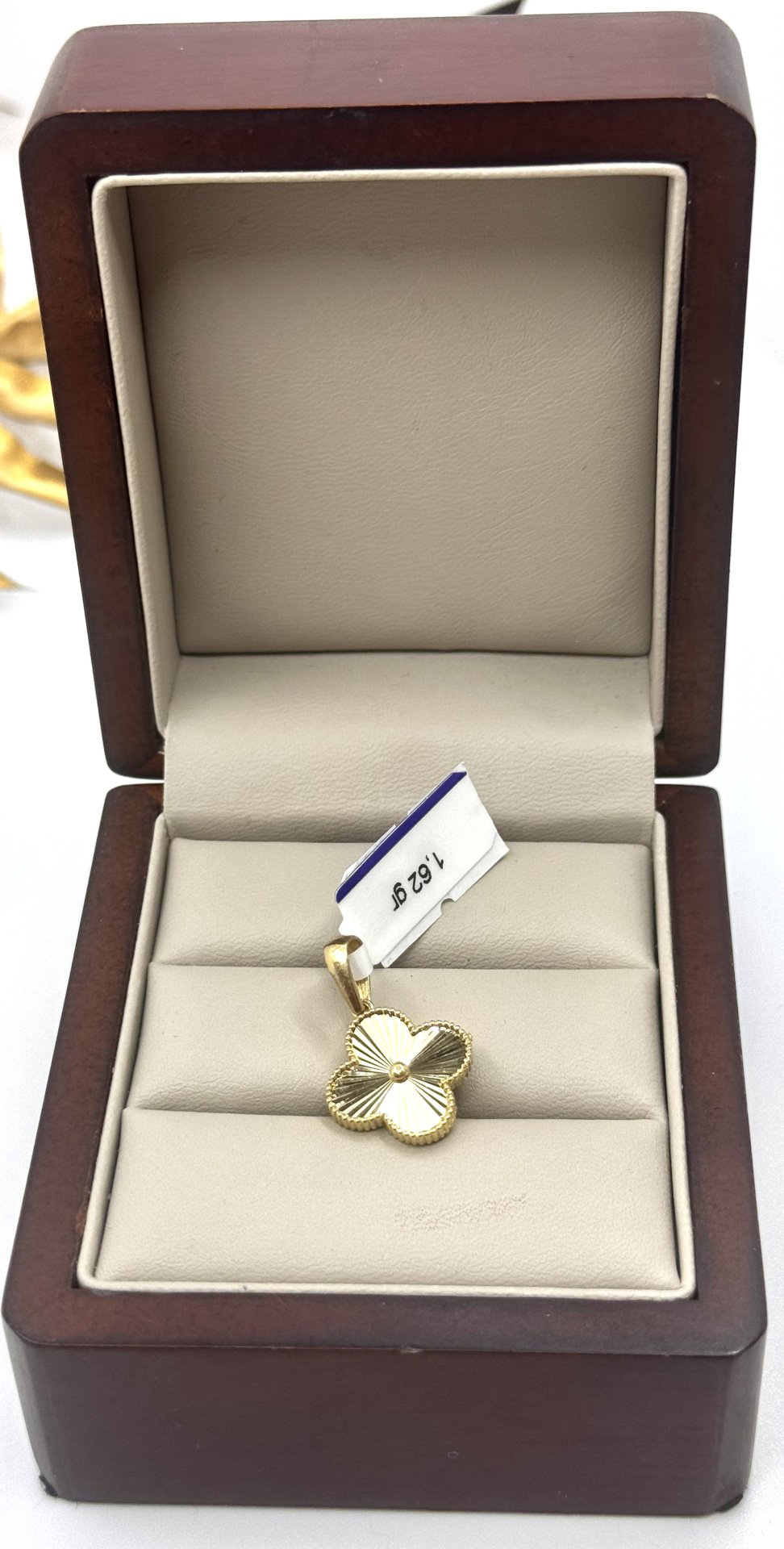 Подвеска Dinara Gold 547092494 вес 1.62 г золото, без вставок купить,NaN