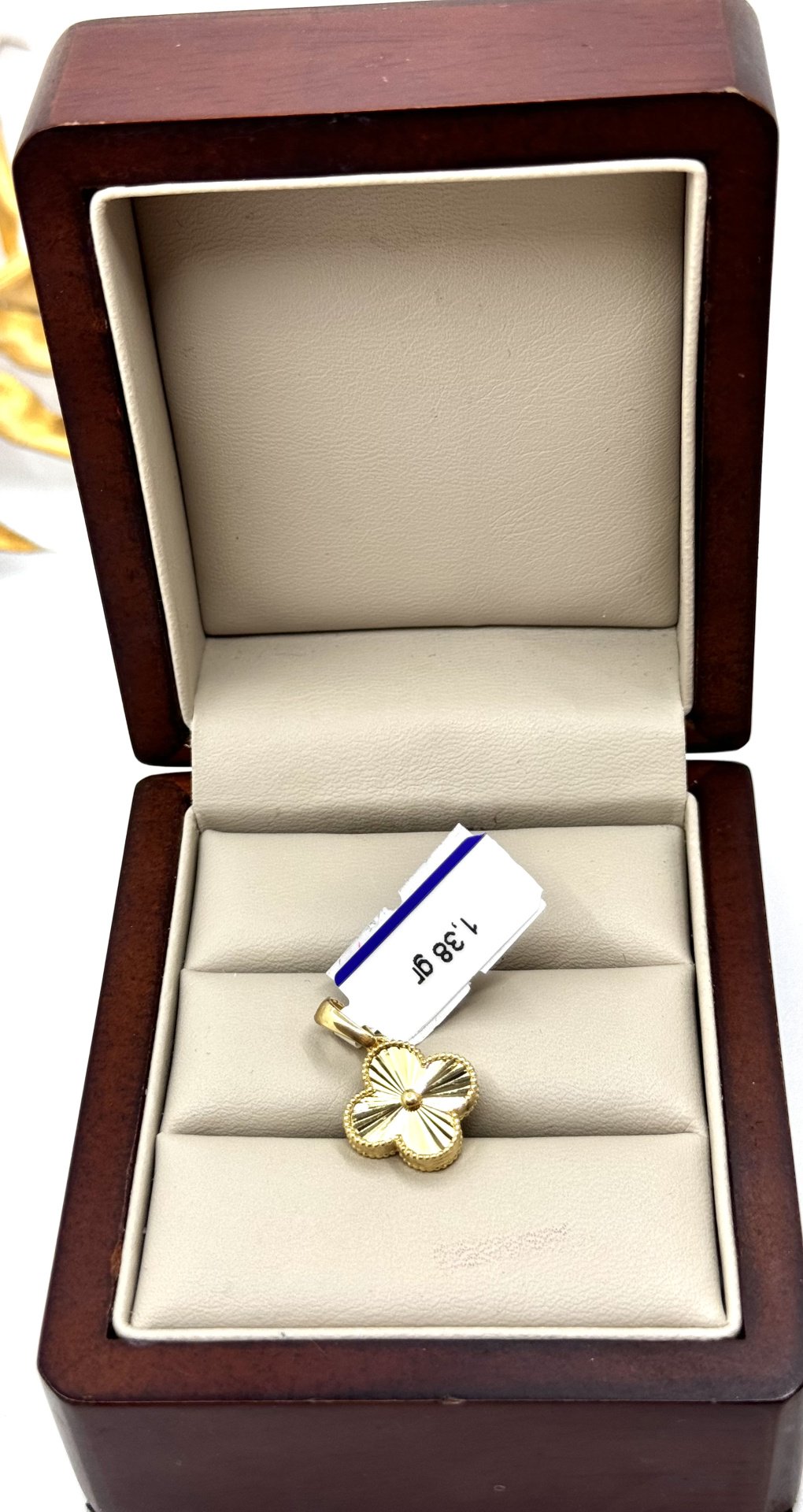 Подвеска Dinara Gold 187580021 вес 1.38 г золото, без вставок купить,NaN