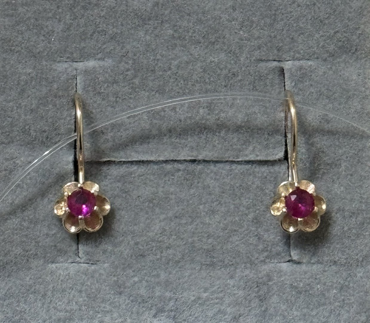 Серьги Cristal 23118-025 вес 1.01 г золото, фианит купить,NaN