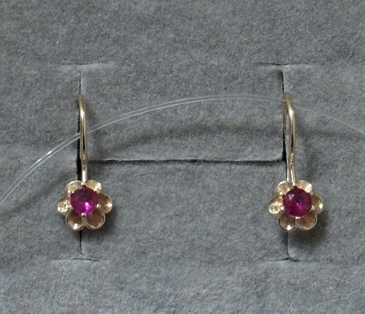 Серьги Cristal 23118-025 вес 1.01 г золото, фианит купить,NaN