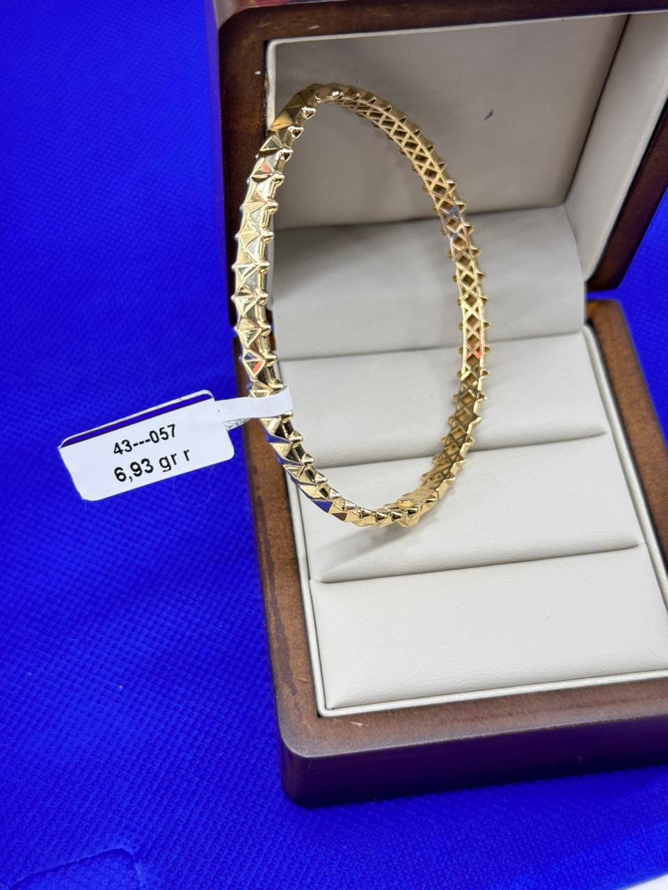 Браслет Ab ZhuldyzB длина 19 см, вес 6.93 г золото, плетение отсутствует - ForteMarket Браслет Ab ZhuldyzB длина 19 см, вес 6.93 г золото, плетение отсутствует купить,516950.00000000006