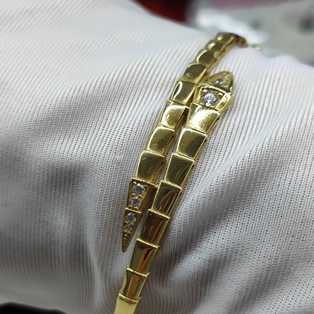 Браслет Zhanar Gold 734672951 длина 19 см, вес 7.12 г золото, плетение отсутствует купить,531200