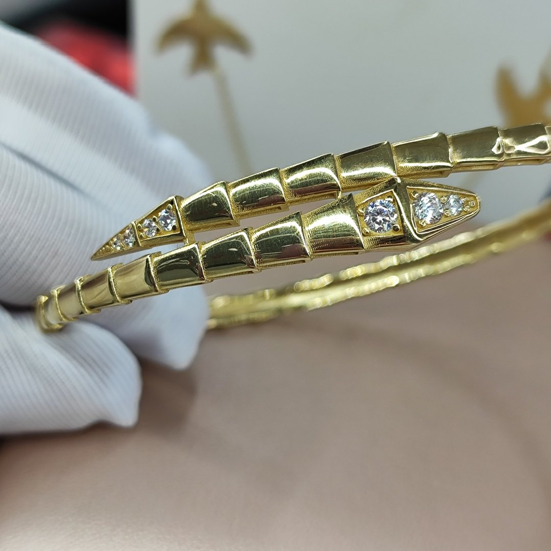 Браслет Zhanar Gold 734672951 длина 19 см, вес 7.12 г золото, плетение отсутствует купить,531200