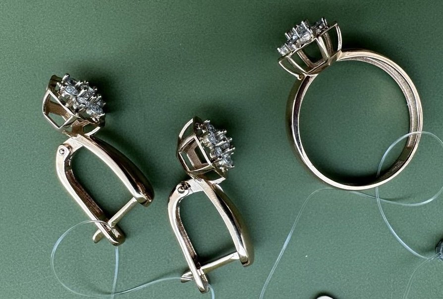 Diamond Union 338821 вес 6.12 г золото, фианит купить,NaN