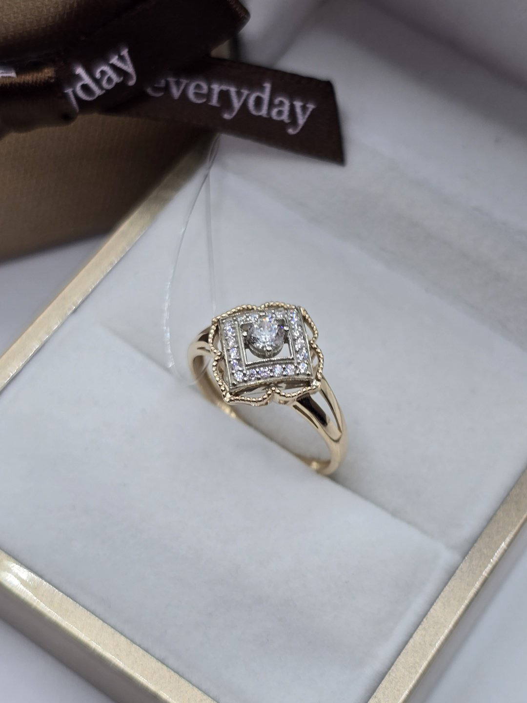 Кольцо Diamond Exclusive GGG777 размер 18 вес 2.29 г золото, фианит купить,NaN