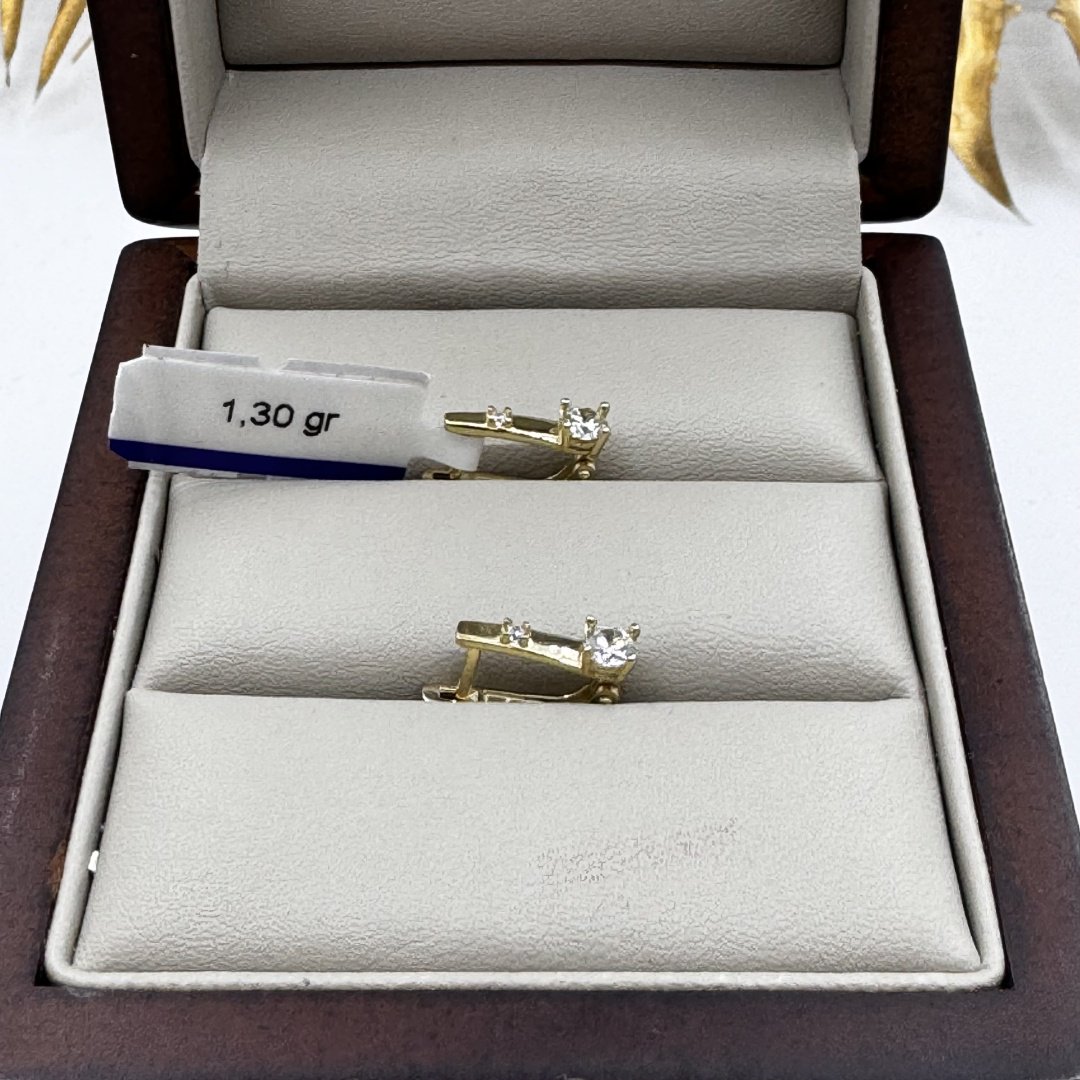 Серьги Dinara Gold 205656153 вес 1.3 г золото, фианит купить,NaN