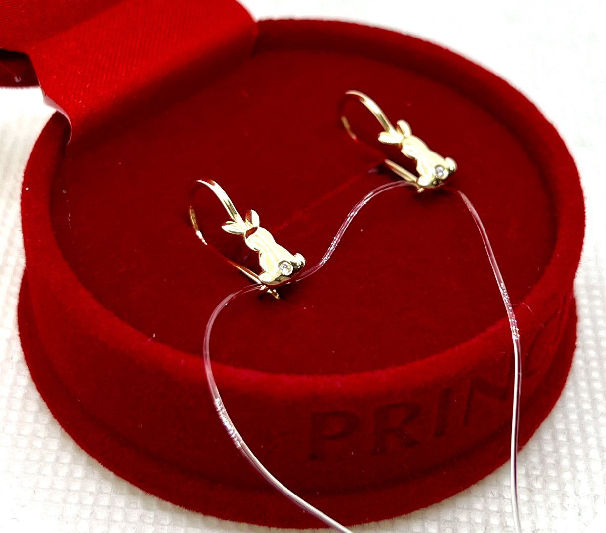 Серьги Veronika jewelry factory C330-1304 вес 1 г золото, фианит купить,NaN