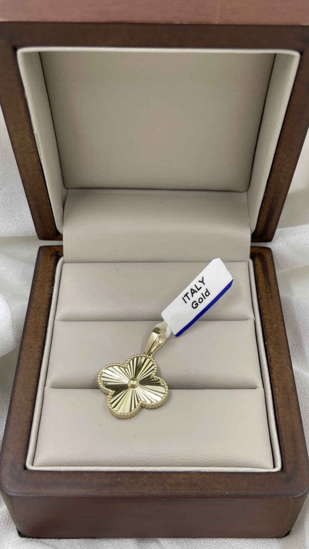 Подвеска Italy Gold 718471 вес 1.93 г золото, без вставок купить,NaN