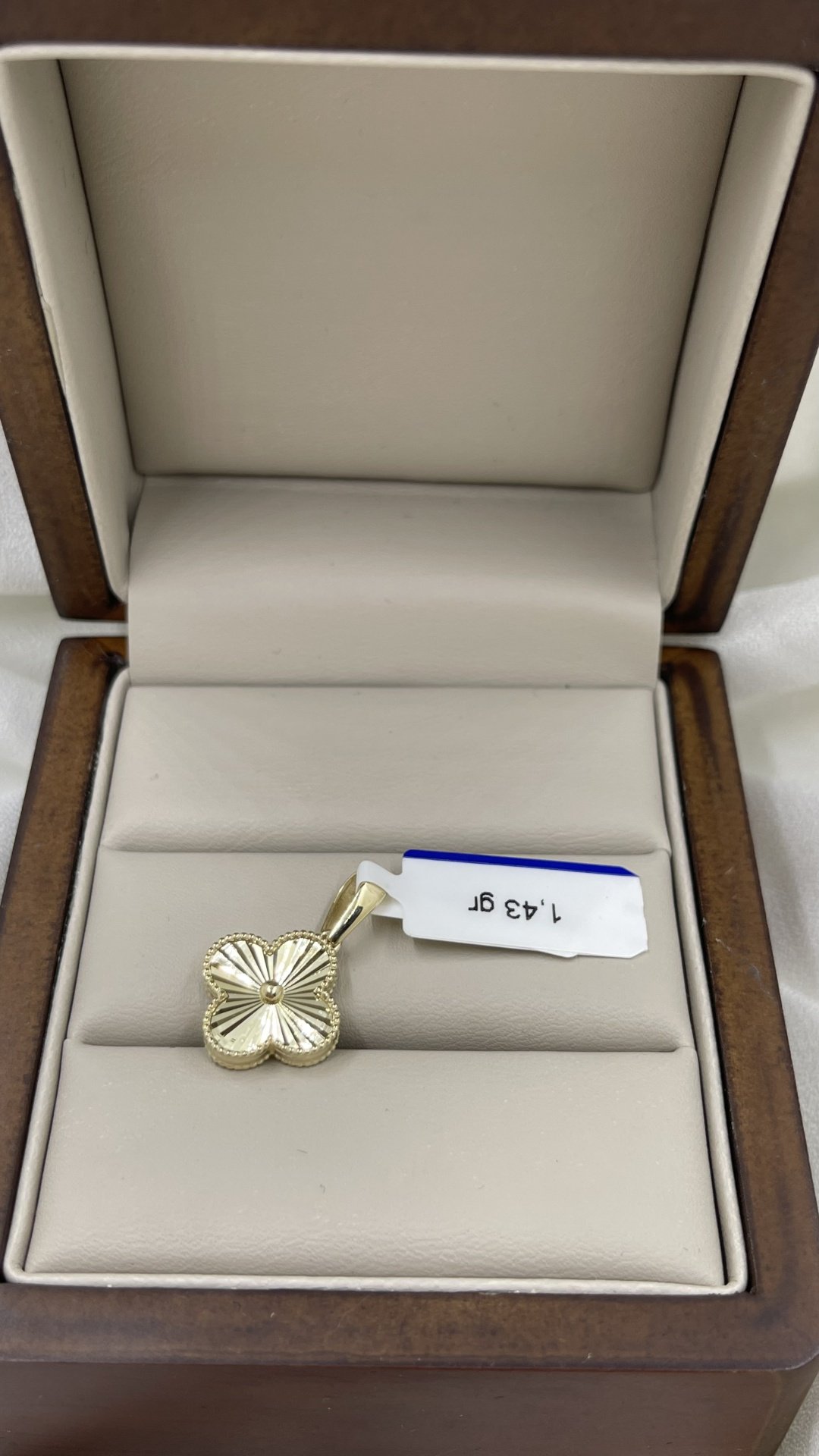 Подвеска Italy Gold 718471 вес 1.43 г золото, без вставок купить,NaN