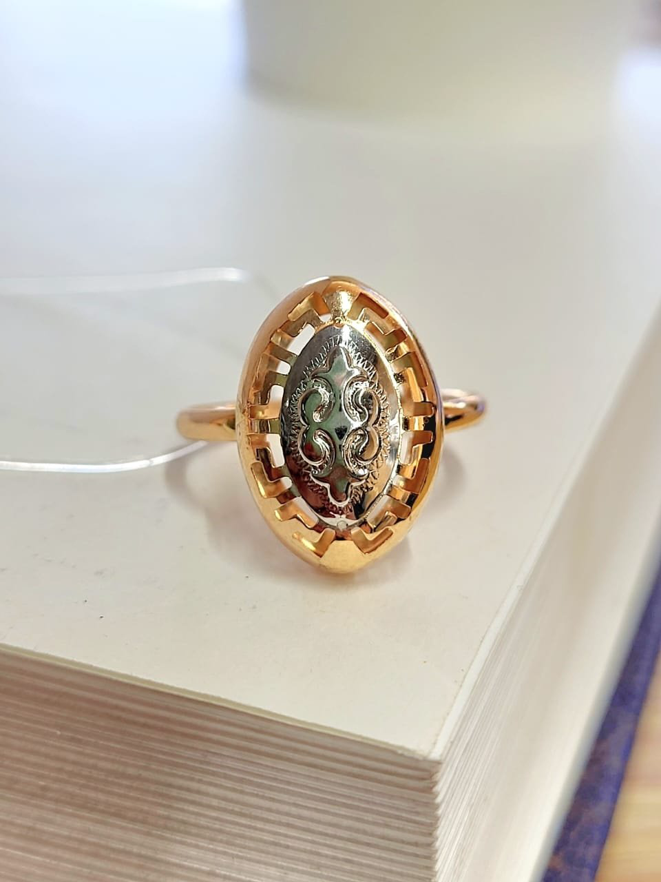 Кольцо Crystal 156019123-СР размер 19.5 вес 1.19 г золото, без вставок купить,NaN