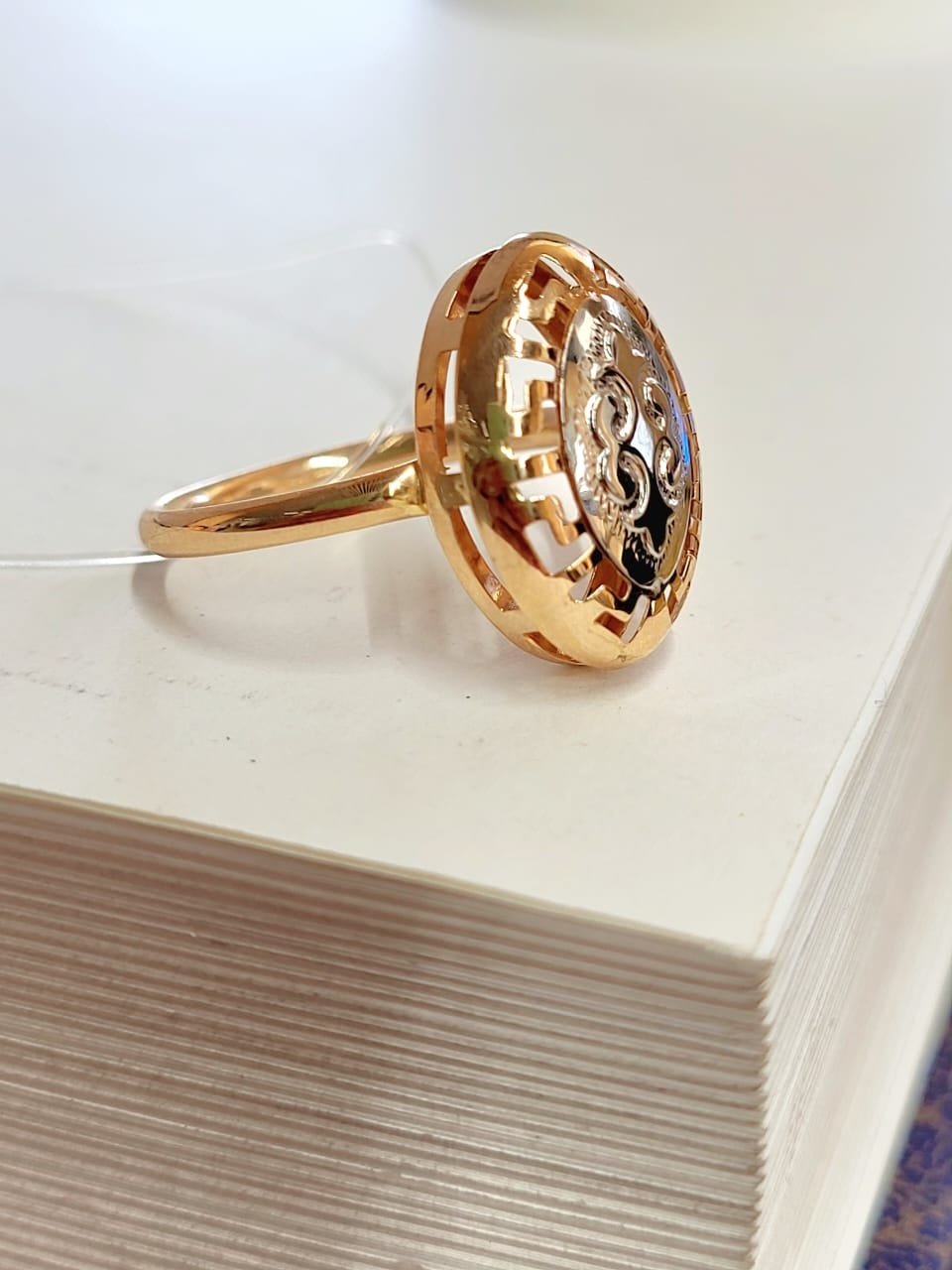 Кольцо Crystal 156019123-СР размер 19.5 вес 1.19 г золото, без вставок купить,NaN