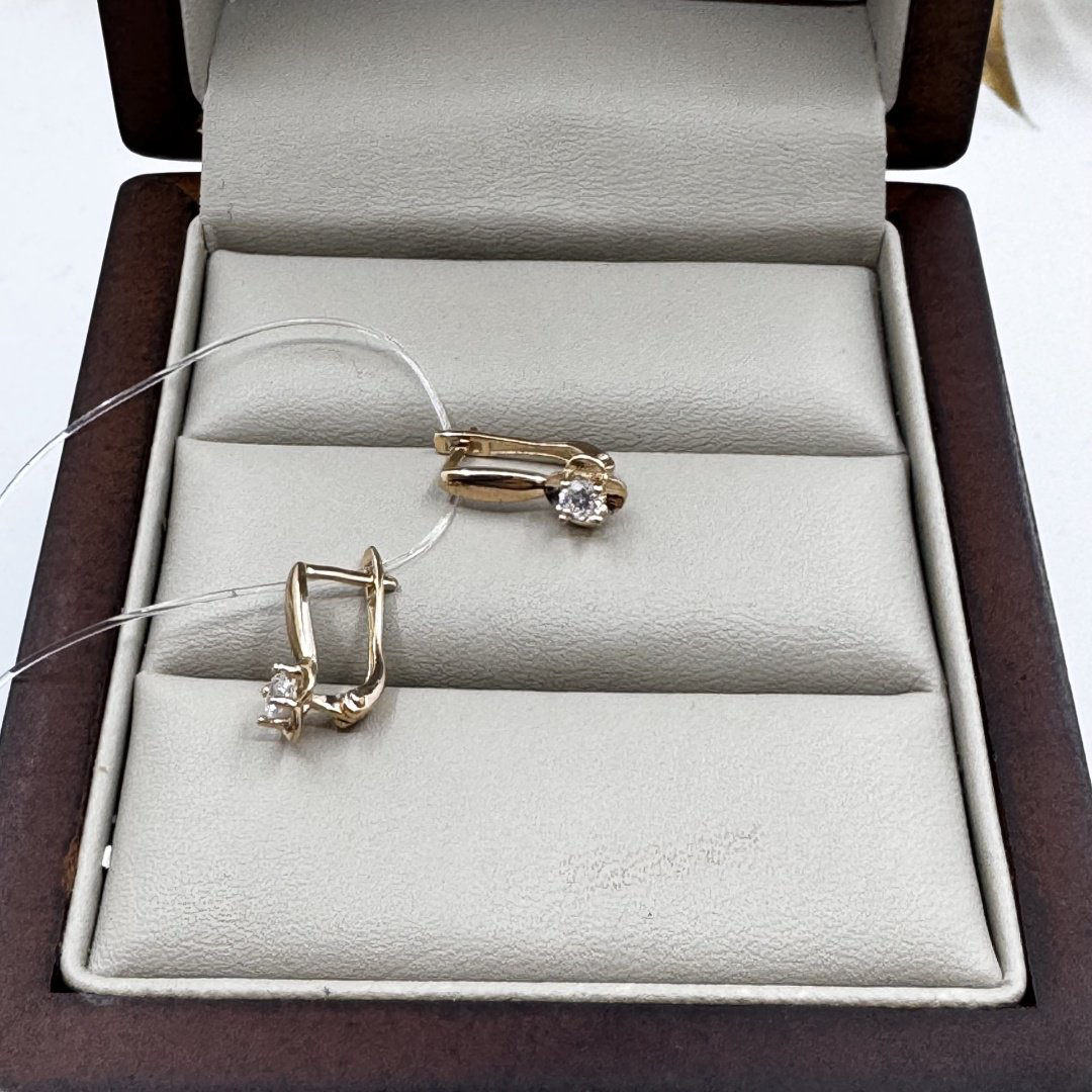 Серьги Dinara Gold 976014438 вес 1.2 г золото, фианит купить,NaN