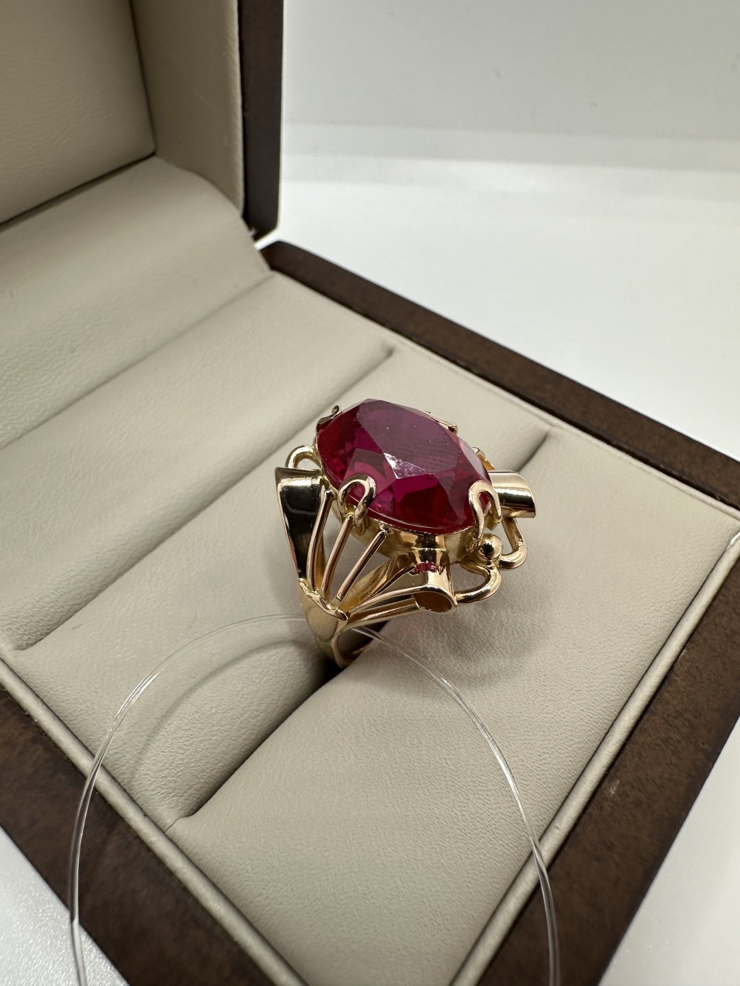 Кольцо Золото России Alone Jewelry размер 18 вес 6.66 г золото, рубин купить,NaN