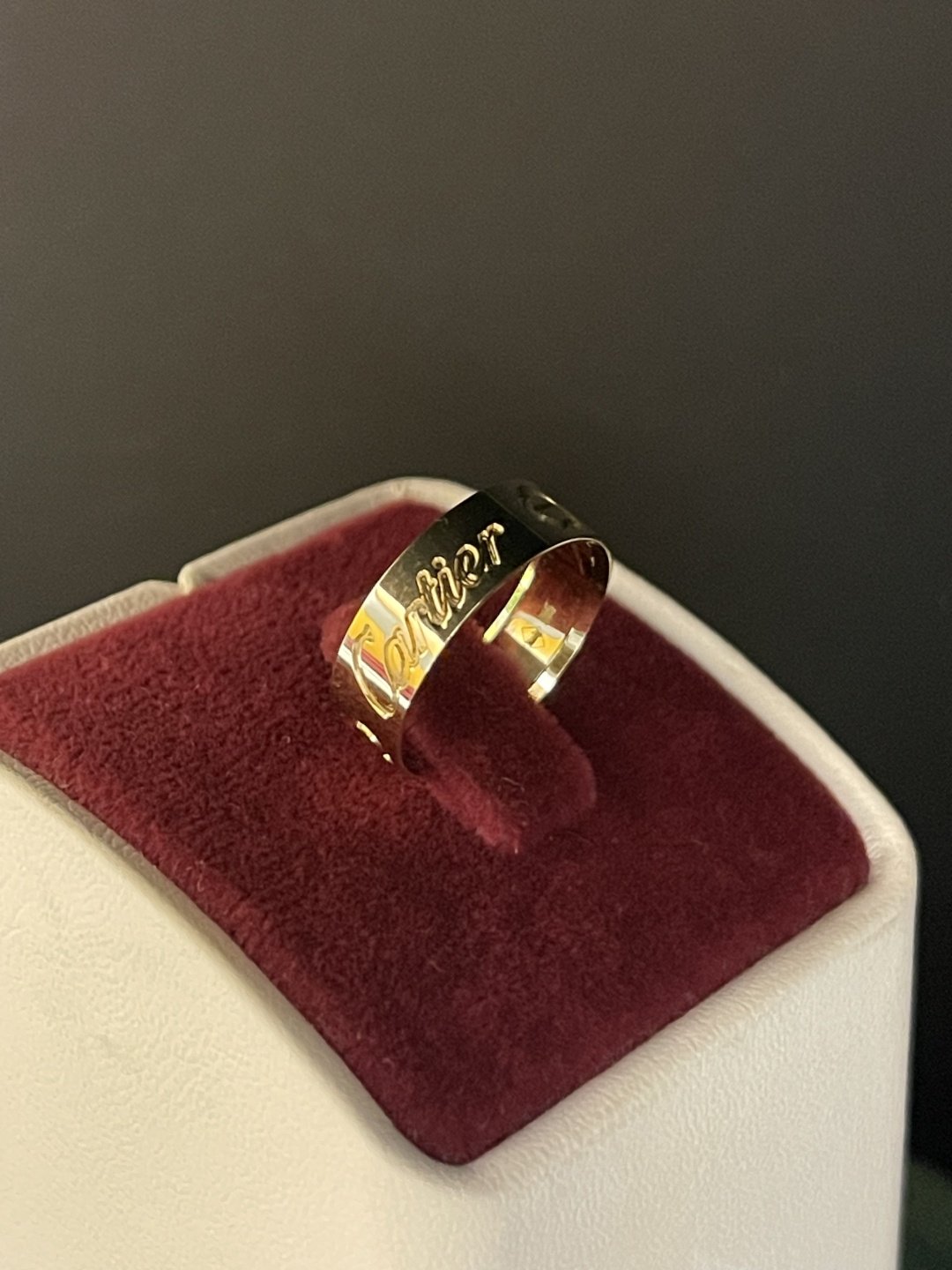 Кольцо Jado Jewellery JJ23102701 размер 17.5 вес 3.39 г золото, без вставок купить,NaN