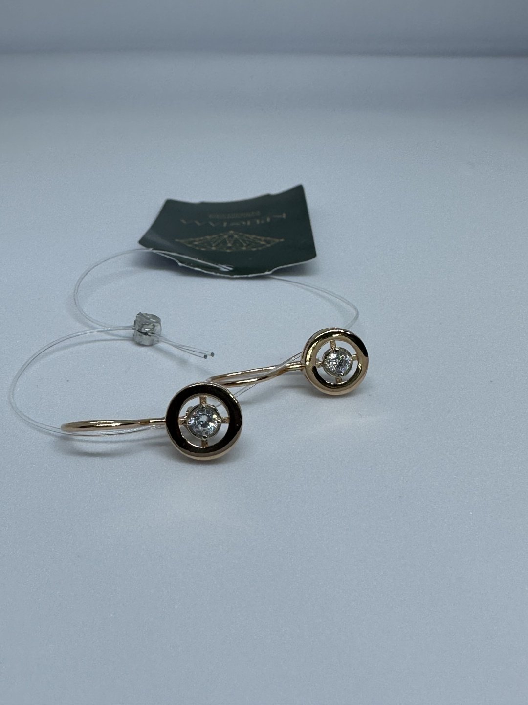 Серьги Cristal 23111-056 вес 1.55 г золото, фианит купить,NaN
