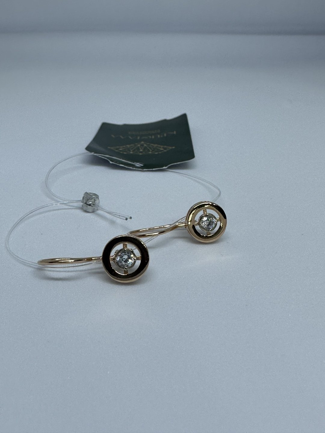 Серьги Cristal 23111-056 вес 1.55 г золото, фианит купить,NaN