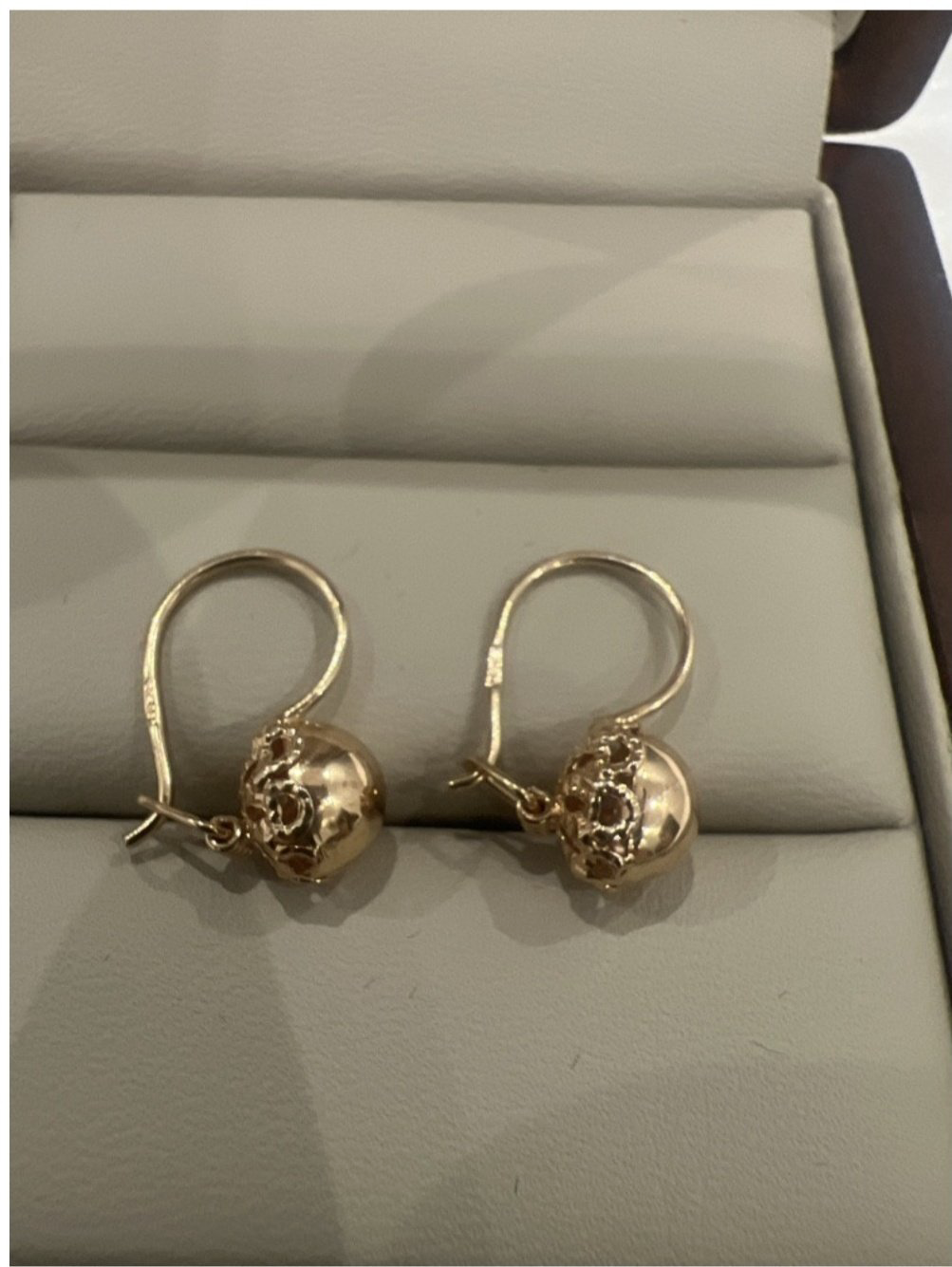Серьги Cristal 836653 вес 1.02 г золото, без вставок купить,NaN