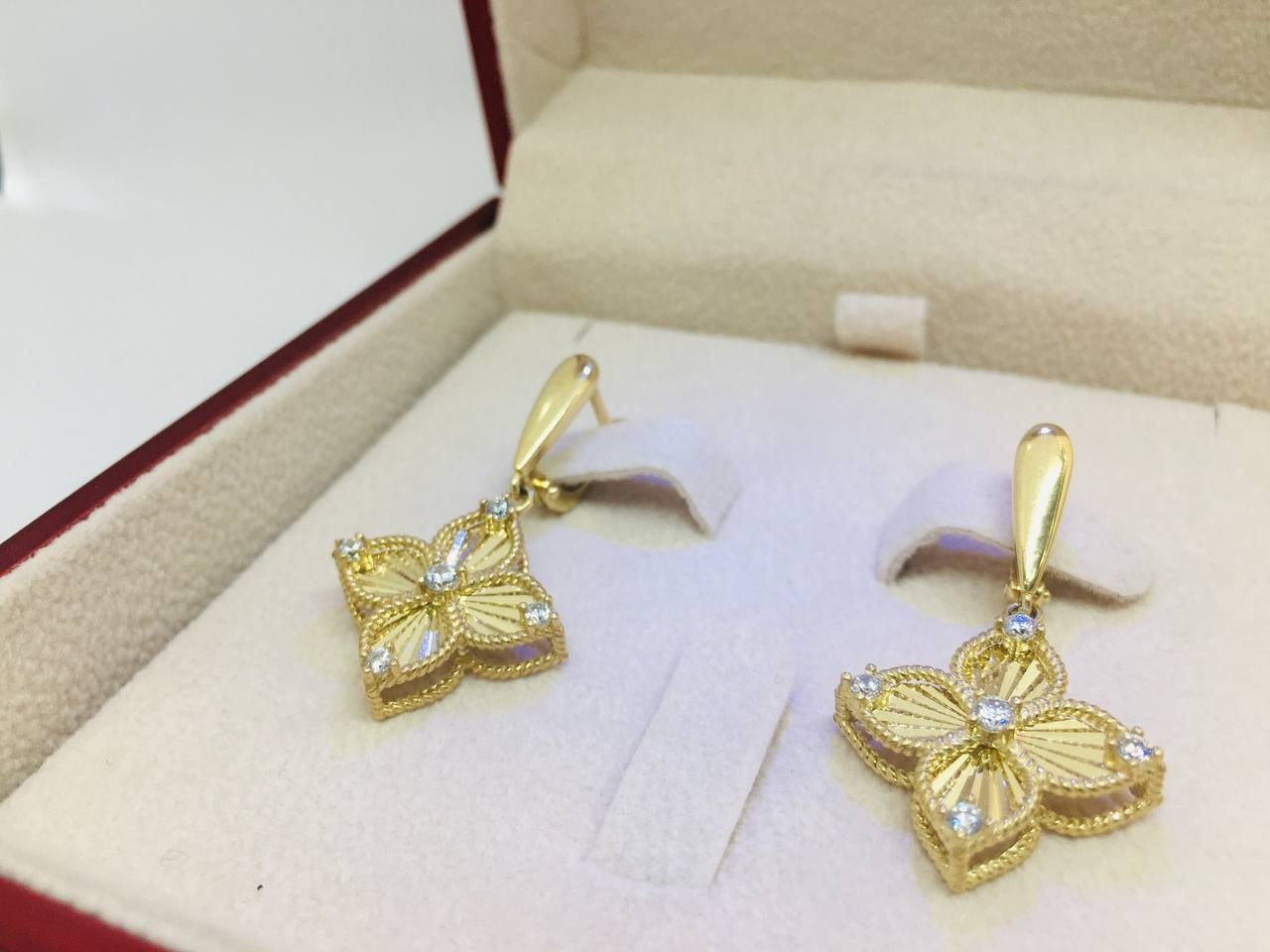 Серьги Splendore Collection SPL000521 вес 6.65 г золото, фианит купить,NaN