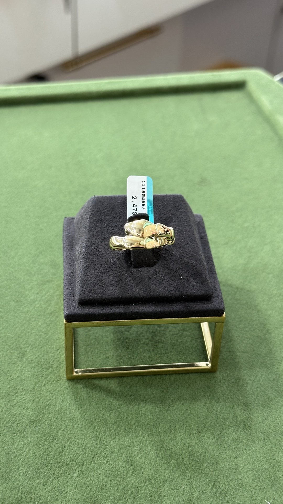 Кольцо MANILAS GOLD LP72132 размер 18 вес 2.47 г золото, без вставок купить,NaN