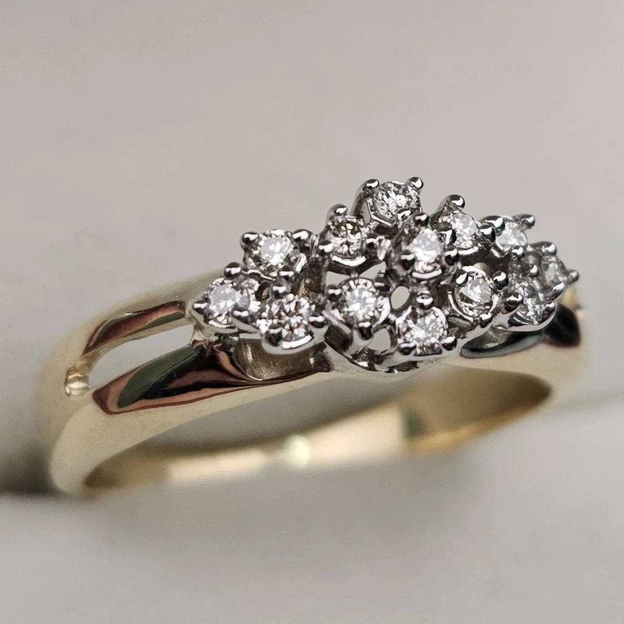 Кольцо Deimantas 107988380 17р 3,31гр 0,17ct. купить,NaN