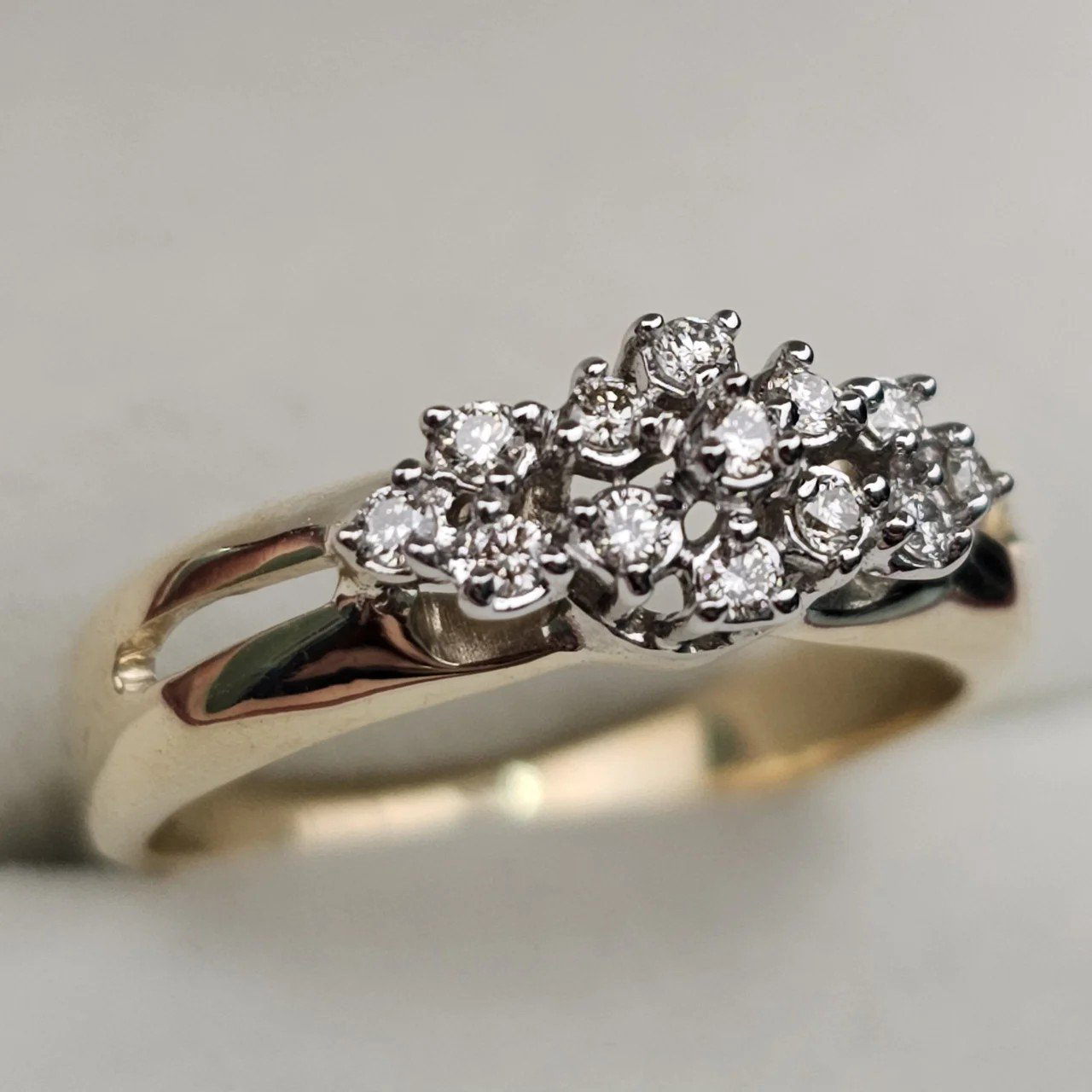 Кольцо Deimantas 107988380 17р 3,31гр 0,17ct. купить,NaN
