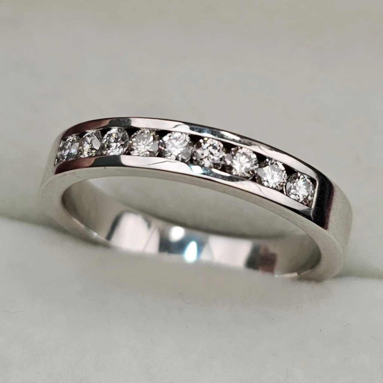 Кольцо Deimantas 107984872 15,5р 3,26гр 0,29ct. купить,NaN