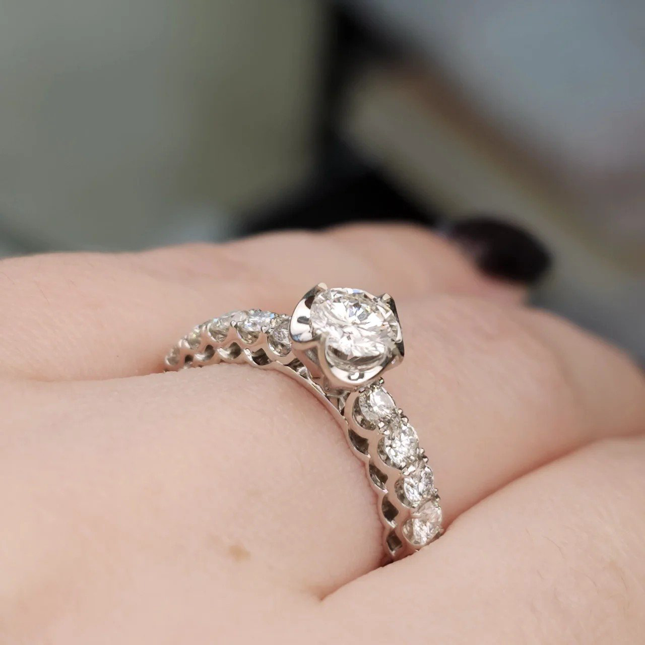 Кольцо Deimantas 107983611 17р 3,31гр 1,29ct. купить,NaN