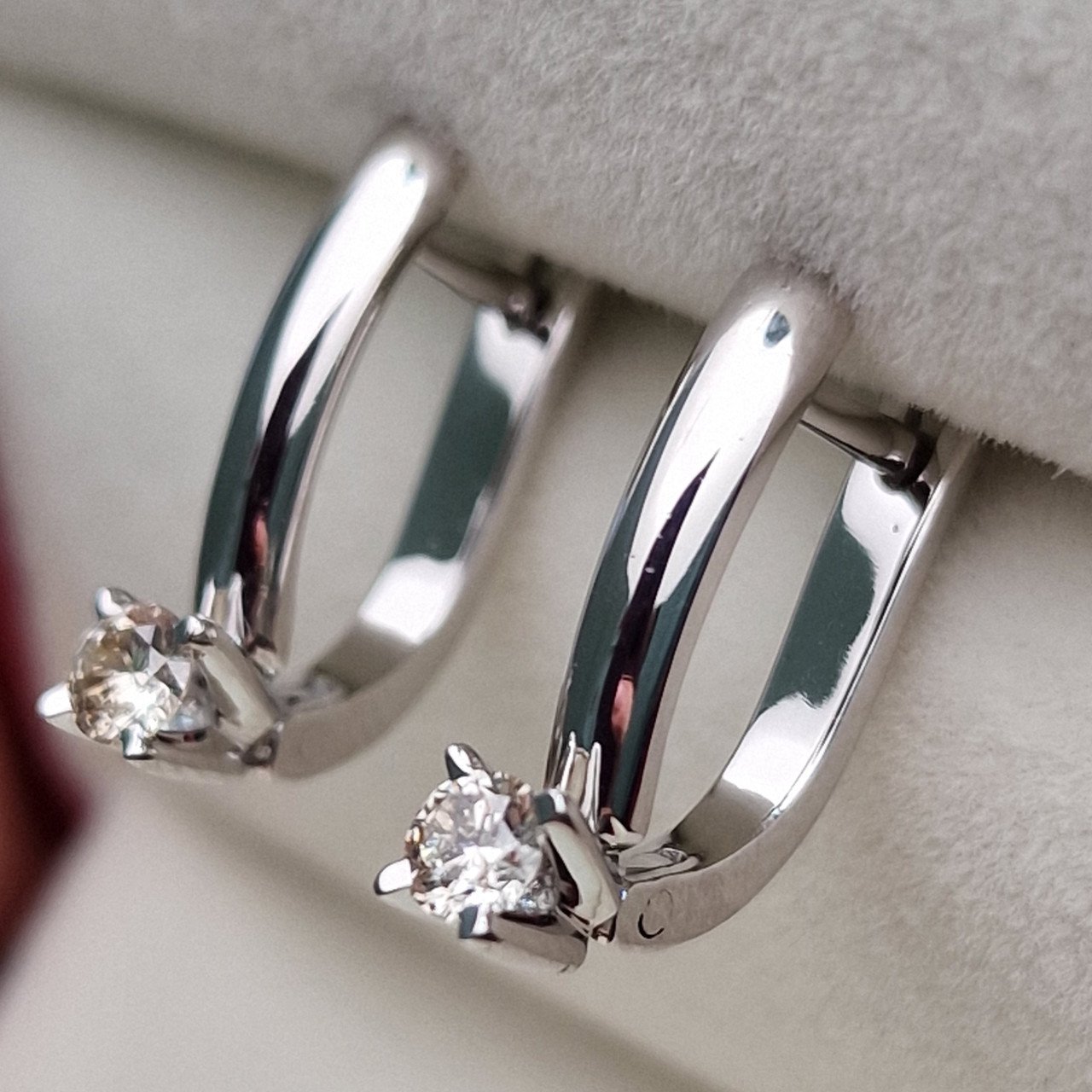Серьги Deimantas 100597019 3,12гр 0,287ct. купить,NaN
