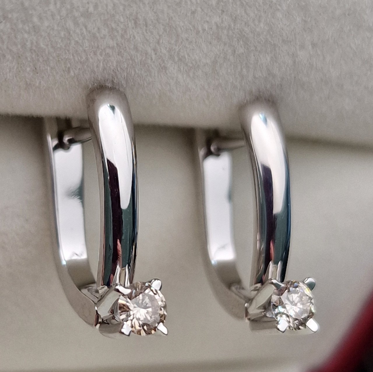 Серьги Deimantas 100597019 3,12гр 0,287ct. купить,NaN