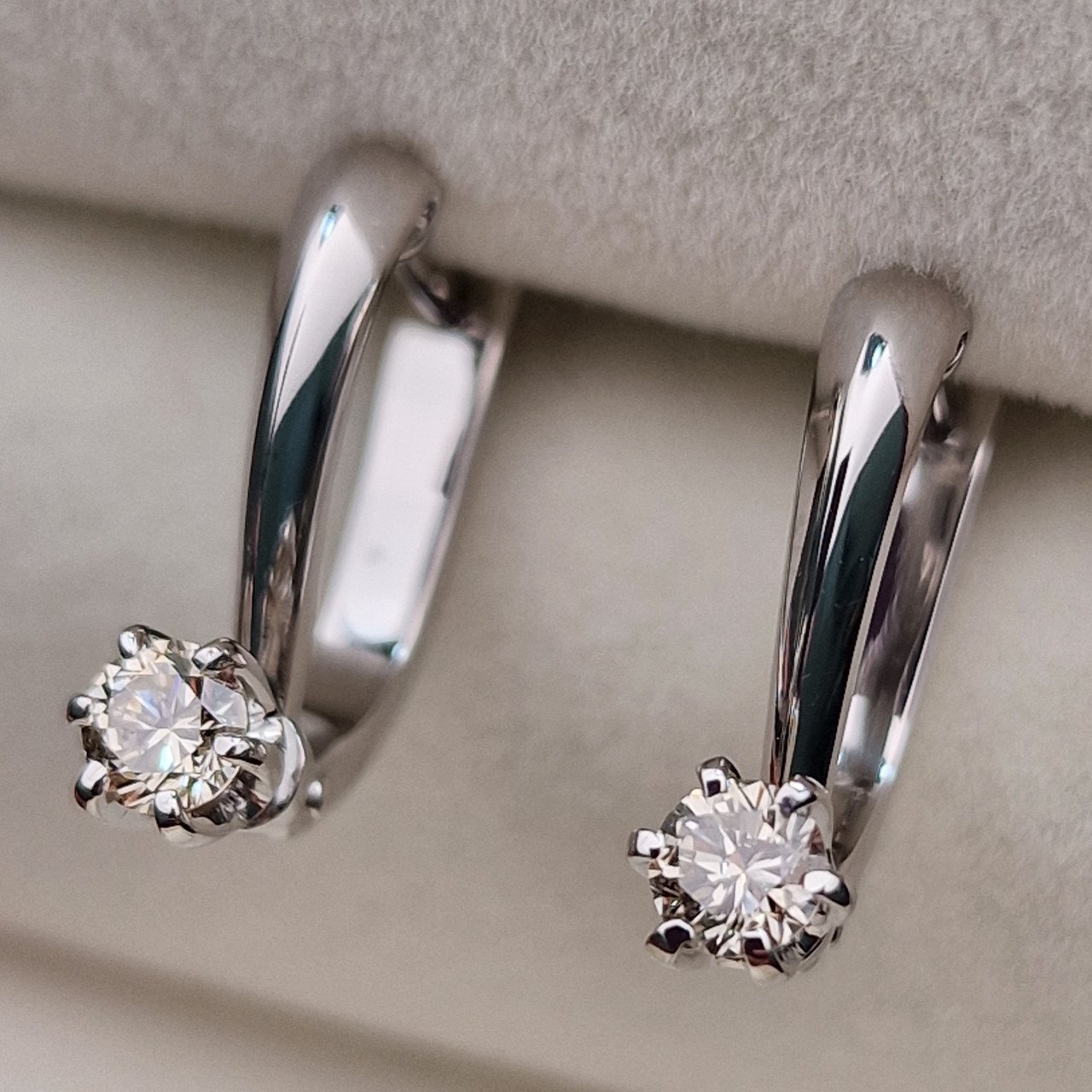 Серьги Deimantas 100597029 3,24гр 0,37ct. купить,NaN