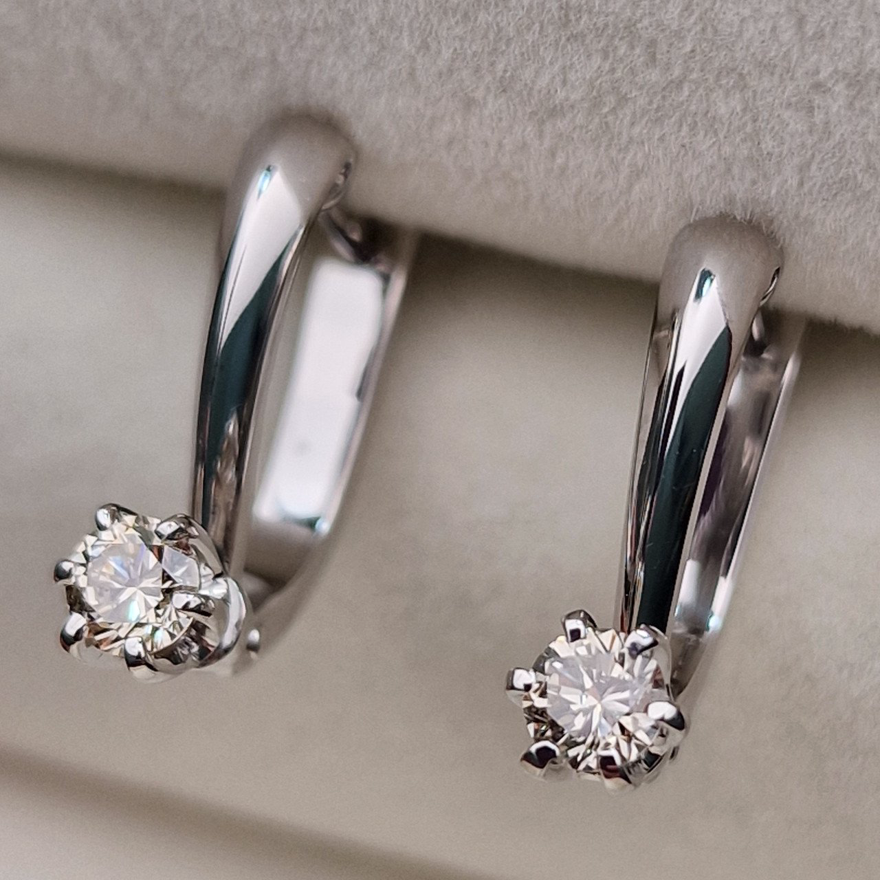 Серьги Deimantas 100597029 3,24гр 0,37ct. купить,NaN