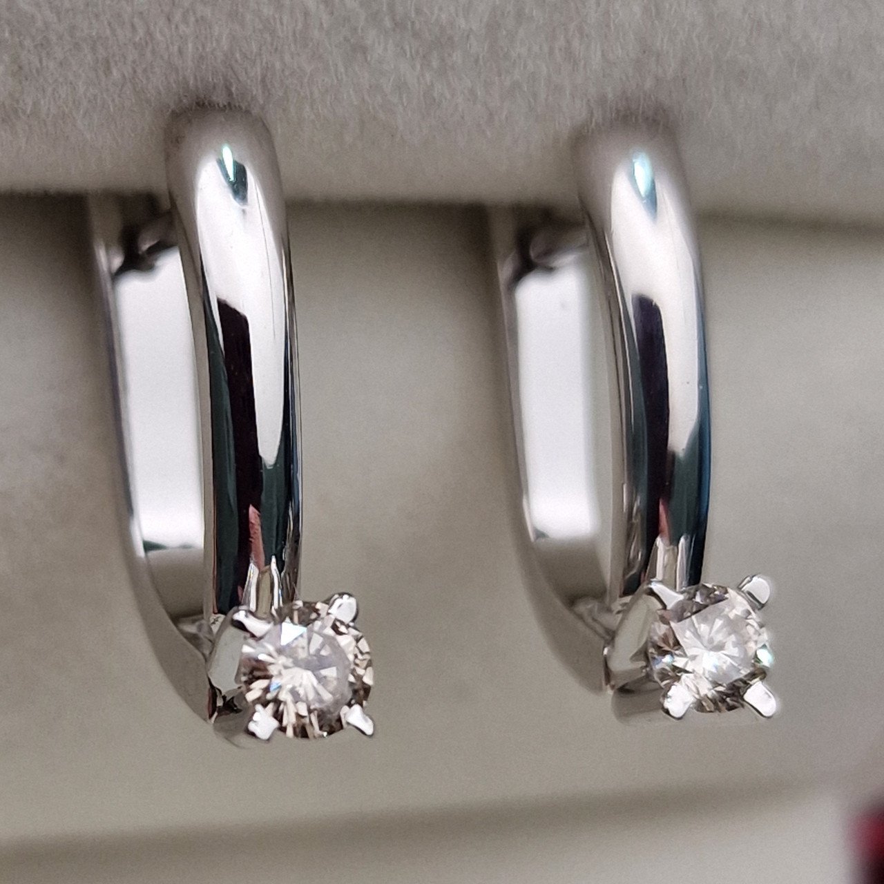 Серьги Deimantas 100597019 3,12гр 0,287ct. купить,NaN