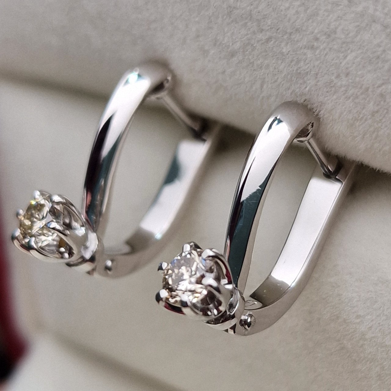 Серьги Deimantas 100597029 3,24гр 0,37ct. купить,NaN