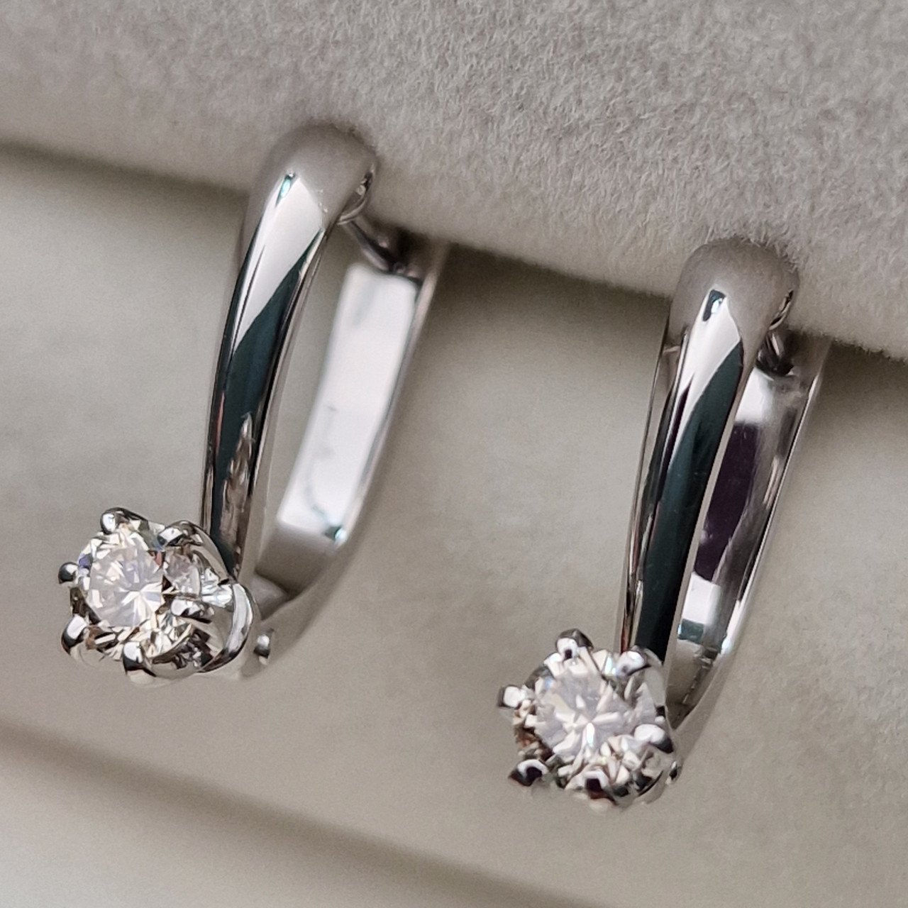 Серьги Deimantas 100597029 3,24гр 0,37ct. купить,NaN