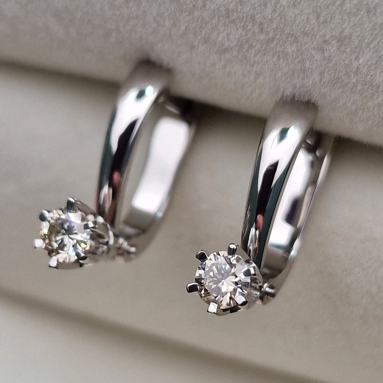 Серьги Deimantas 100597043 3,07гр 0,366ct. купить,NaN
