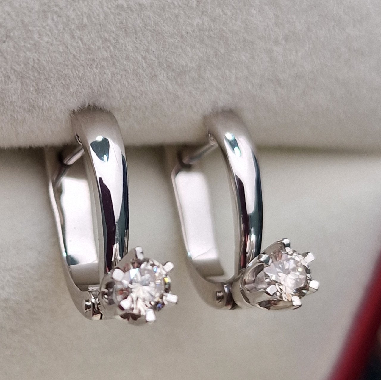 Серьги Deimantas 100597043 3,07гр 0,366ct. купить,NaN