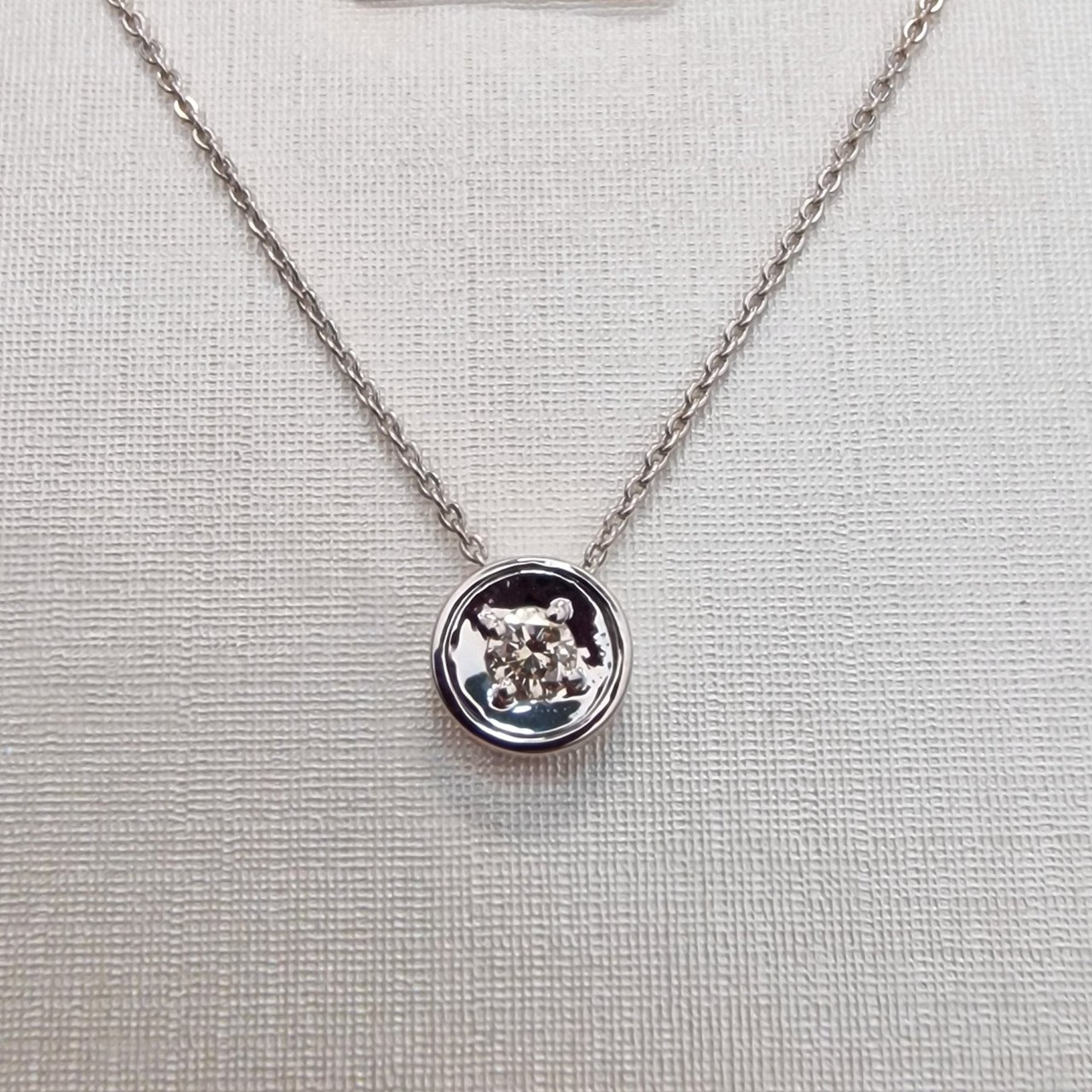 Колье Deimantas 100597316 40см 1,93гр 0,104ct. купить,NaN