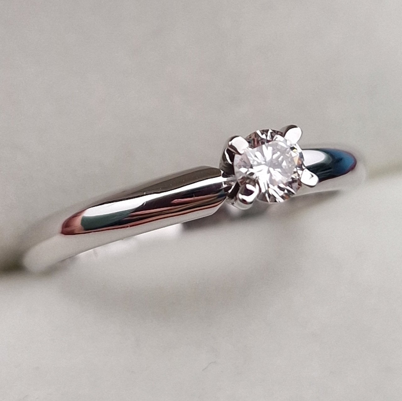 Кольцо Deimantas 100685945 16,51р 2,38гр 0,174ct. купить,NaN