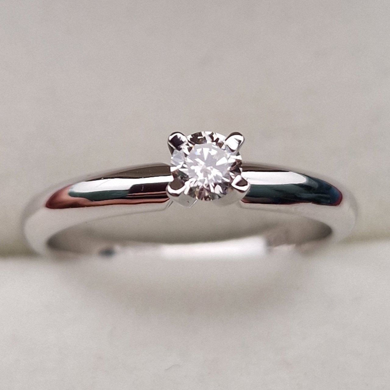 Кольцо Deimantas 100685945 16,51р 2,38гр 0,174ct. купить,NaN