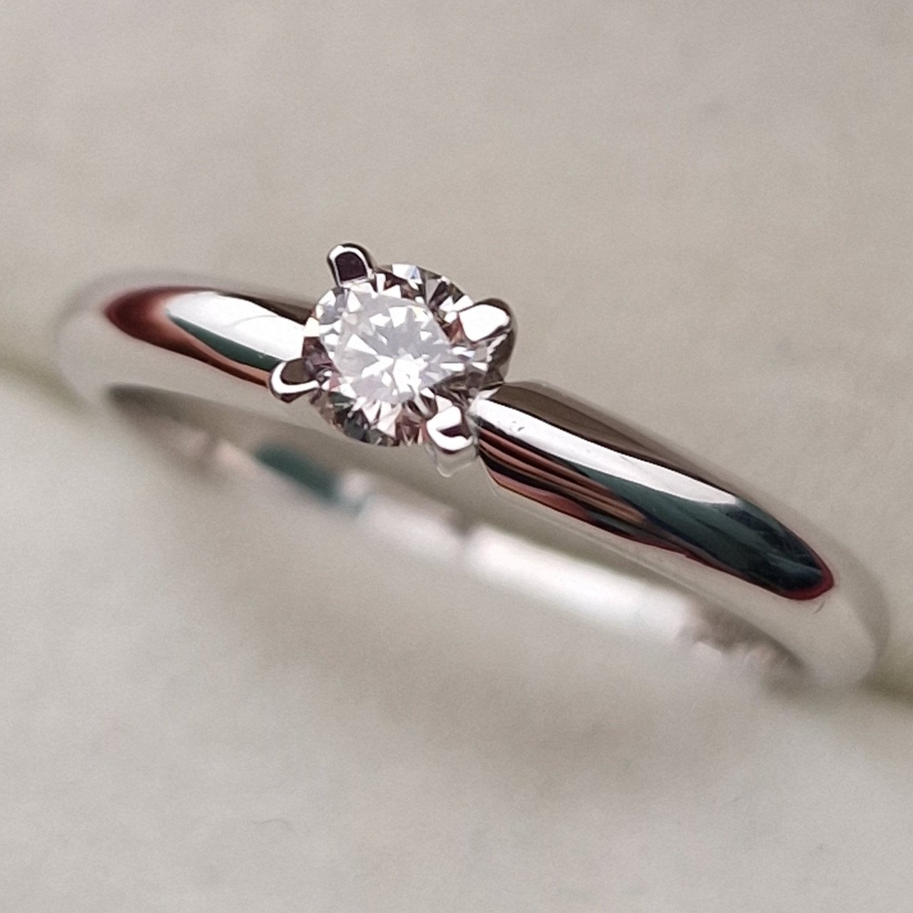 Кольцо Deimantas 100685945 16,51р 2,38гр 0,174ct. купить,NaN