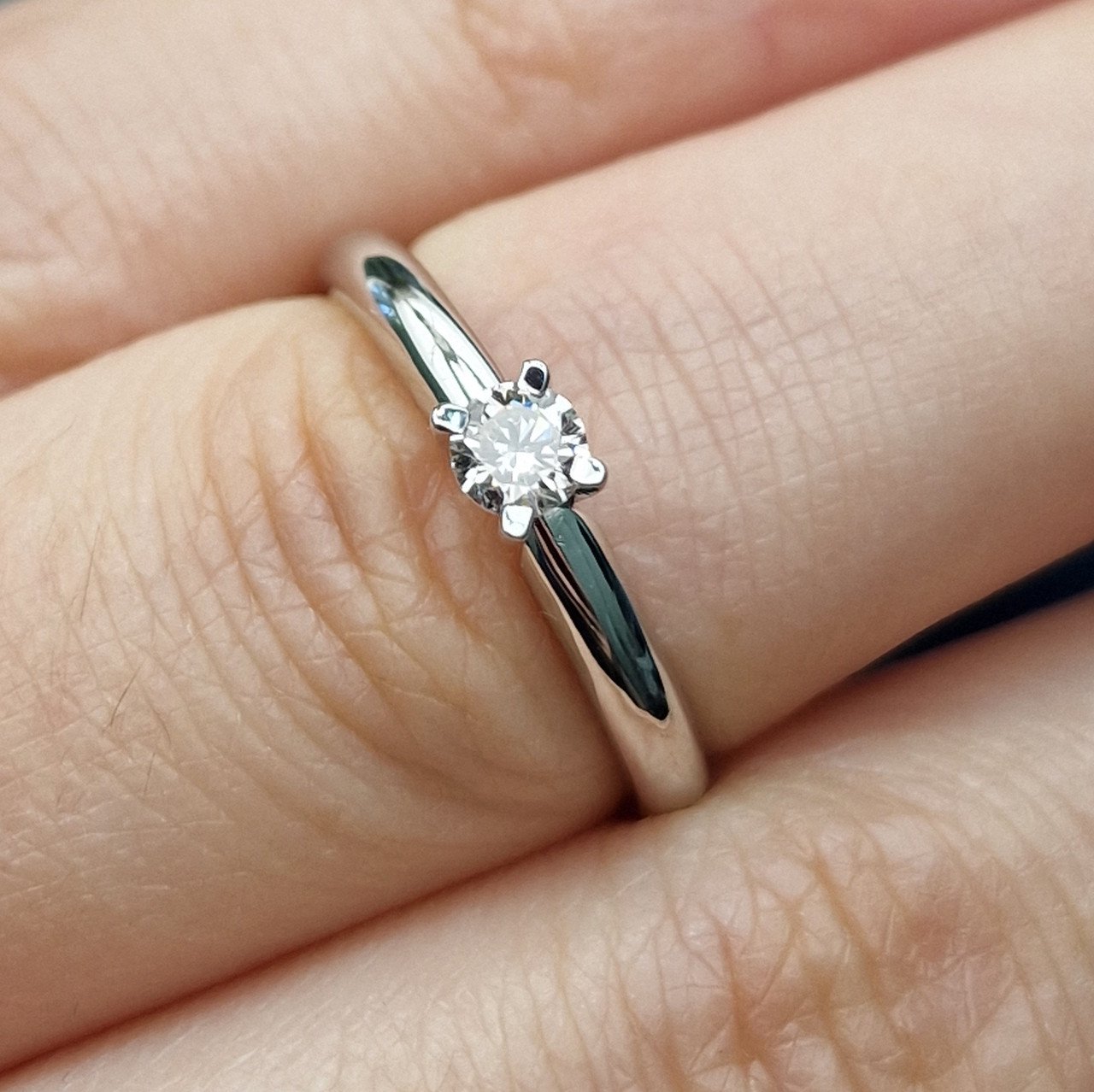 Кольцо Deimantas 100685945 16,51р 2,38гр 0,174ct. купить,NaN