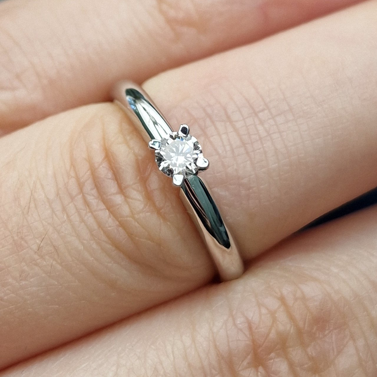 Кольцо Deimantas 100685945 16,51р 2,38гр 0,174ct. купить,NaN