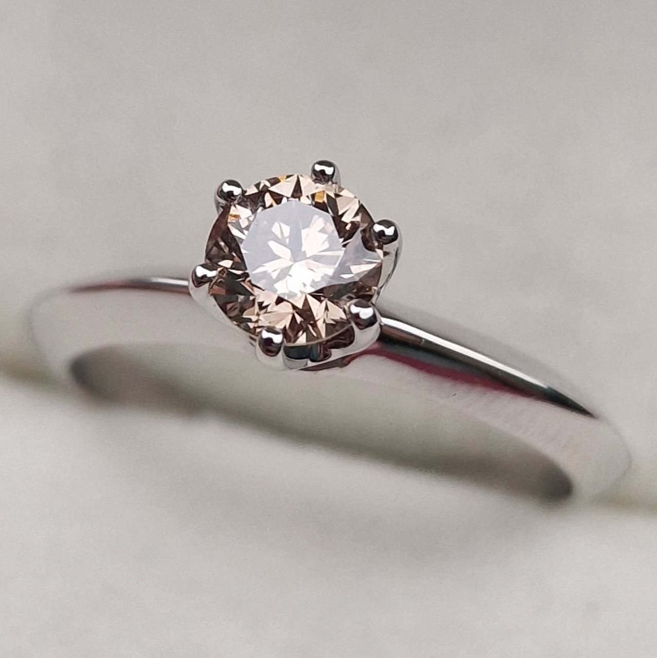 Кольцо Deimantas 100685965 17р 2,45гр 0,53ct. купить,NaN