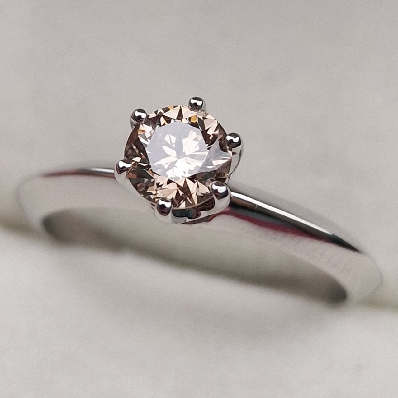 Кольцо Deimantas 100685965 17р 2,45гр 0,53ct. купить,NaN