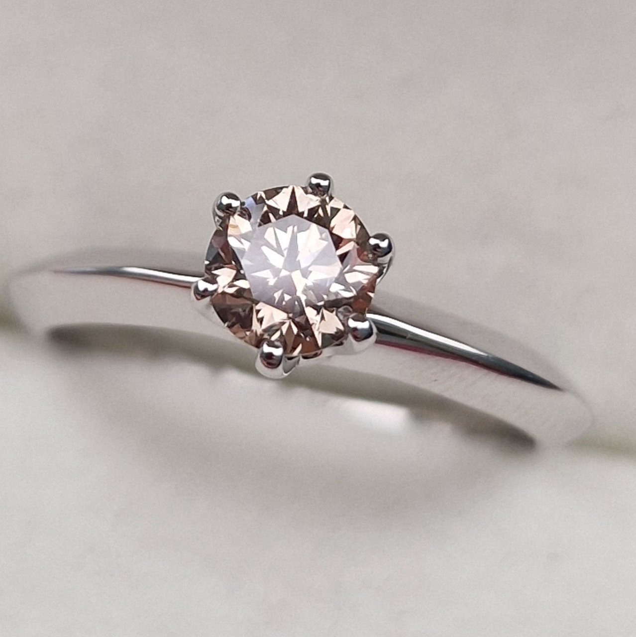 Кольцо Deimantas 100685965 17р 2,45гр 0,53ct. купить,NaN