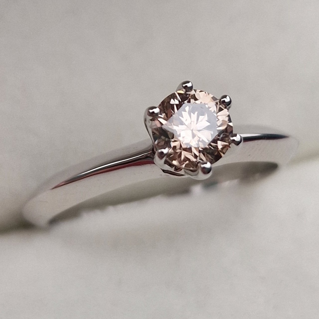 Кольцо Deimantas 100685965 17р 2,45гр 0,53ct. купить,NaN