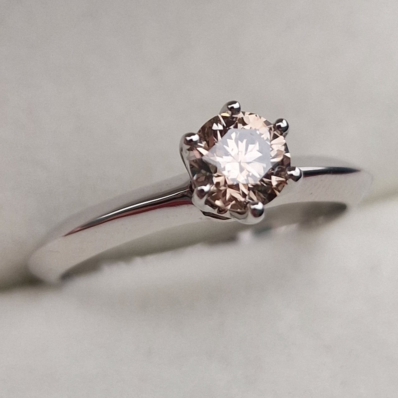 Кольцо Deimantas 100685965 17р 2,45гр 0,53ct. купить,NaN