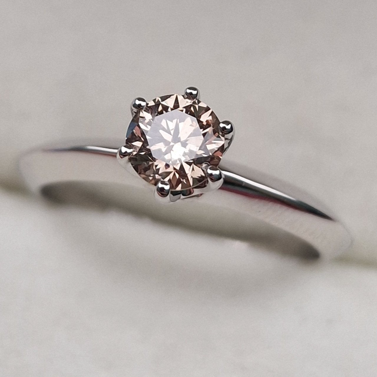 Кольцо Deimantas 100685965 17р 2,45гр 0,53ct. купить,NaN