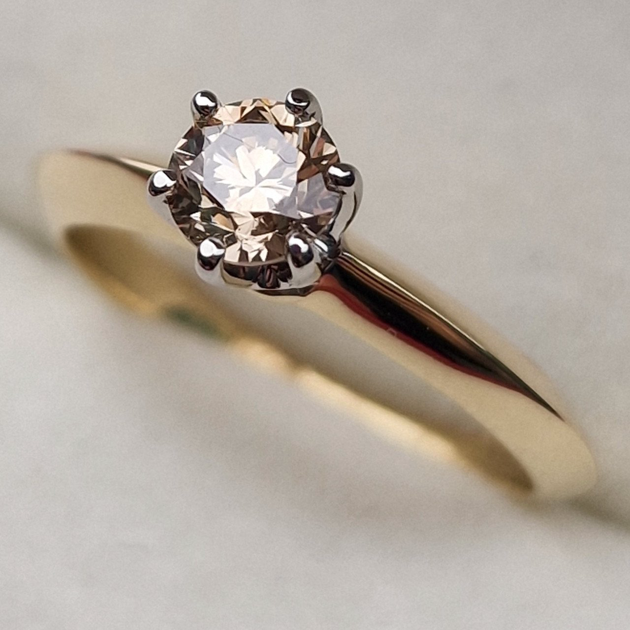 Кольцо Deimantas 100685992 16,7р 2,55гр 0,485ct. купить,NaN