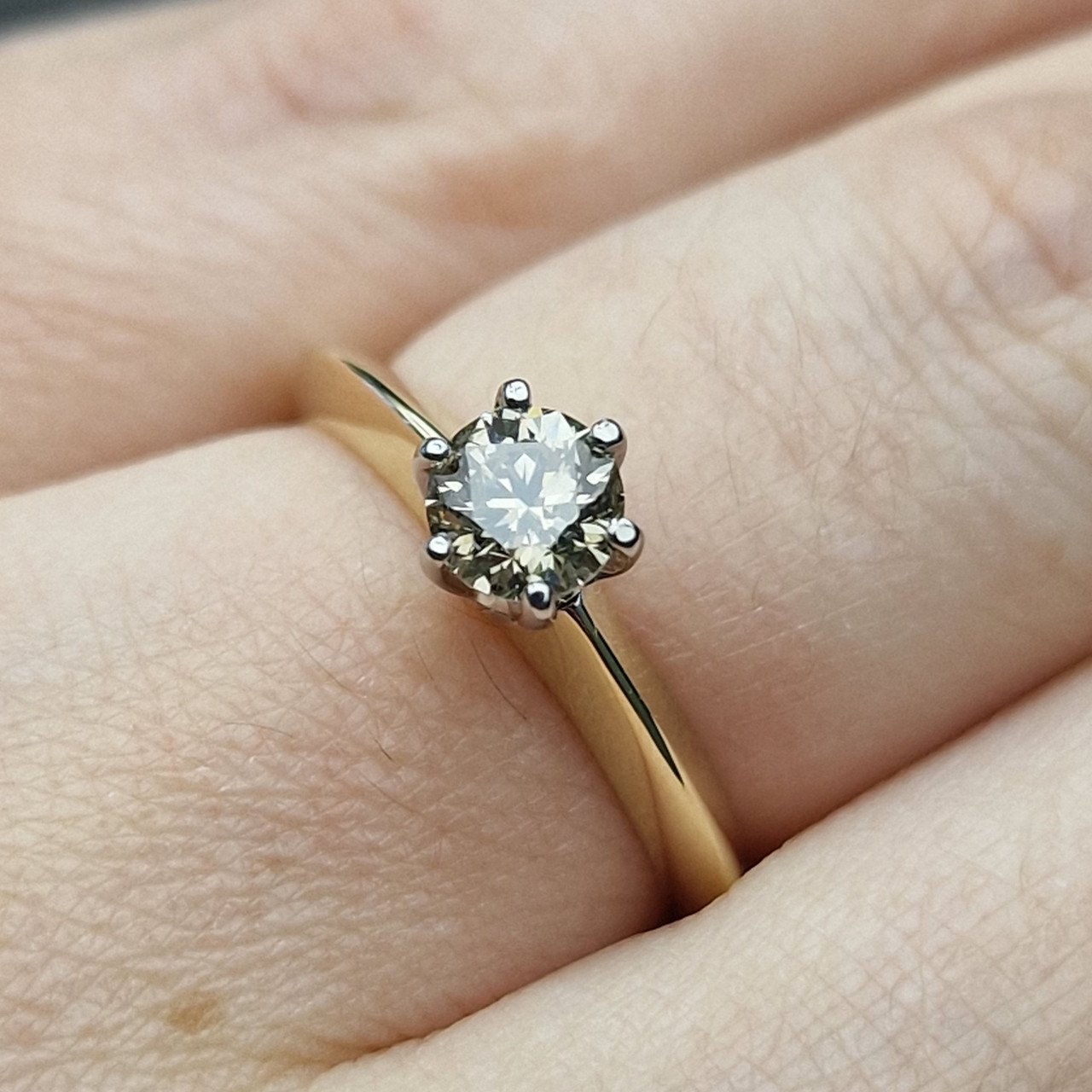Кольцо Deimantas 100685984 16,5р 2,59гр 0,482ct. купить,NaN
